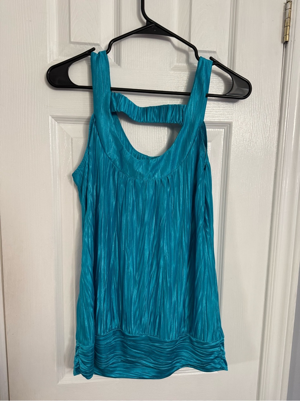 A. Byer Teal Pleated Scoop Neck Tank Top